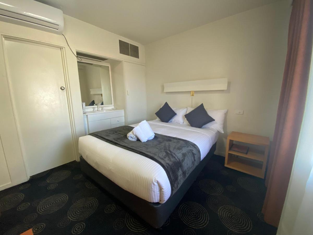 The Astor Hotel Motel ゴールバーン エクステリア 写真