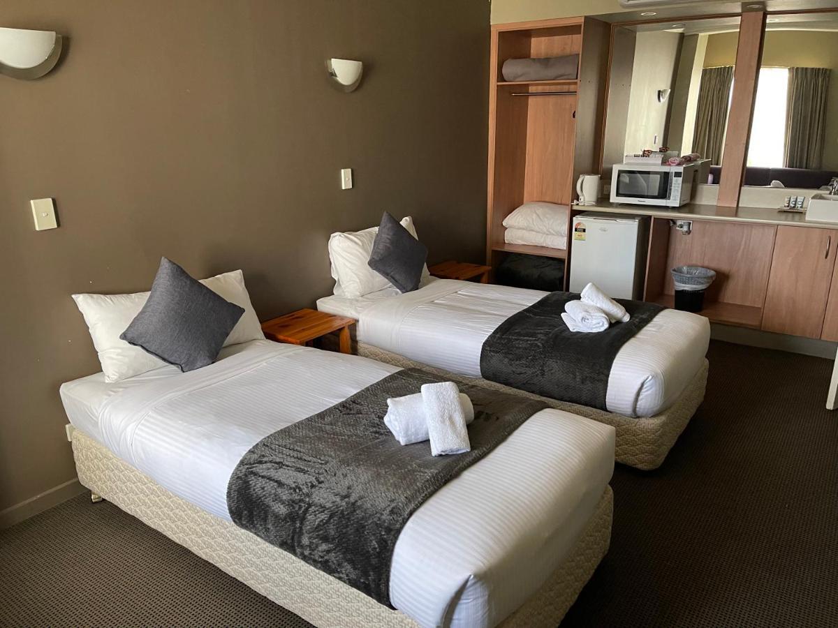 The Astor Hotel Motel ゴールバーン エクステリア 写真